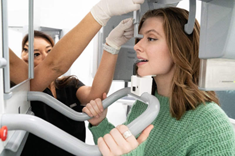 Implants Dentist in Orland Park